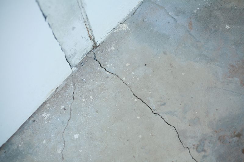 Garage Crack Repair in Des Moines, IA