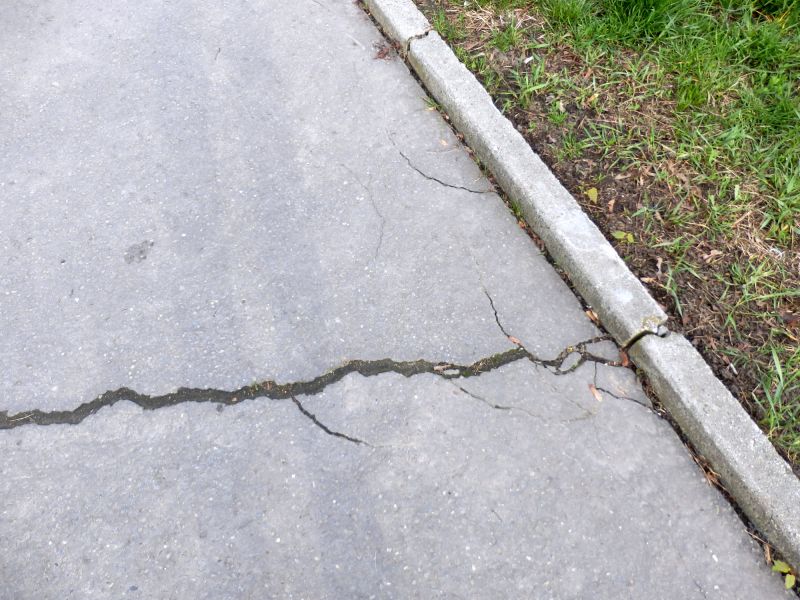Concrete Sidewalk Repair in Des Moines, IA