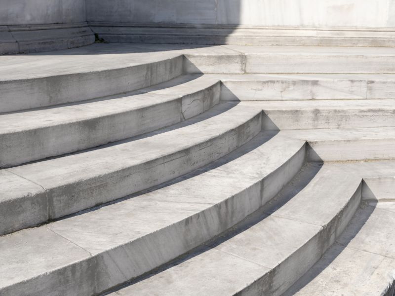 Cracked Stairs Repair in Des Moines, IA