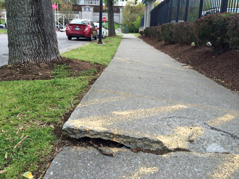 Sidewalk Repair in Des Moines, IA